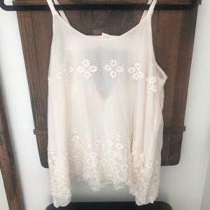 Chaser Brand Cream Flowy Lace Cami Tank with Peep Back Sz S